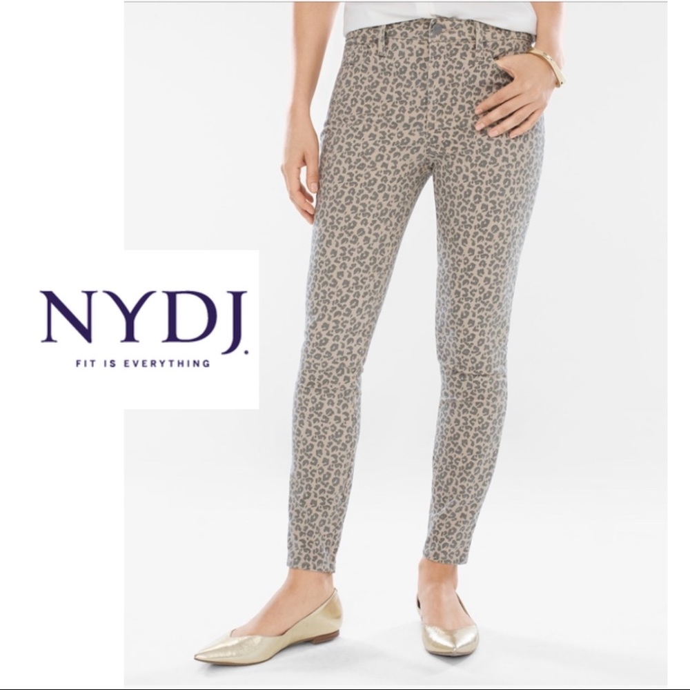 NEW NYDJ for Chico Flawless Contour Animal Print Jeans